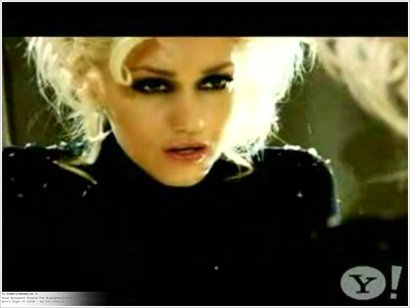 Gwen Stefani - "Early winter" video