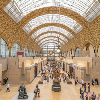 10 muzee pe care le puteti vizita gratuit la Paris in prima duminica a fiecarei luni. De la Musée d’Orsay si Centre Pompidou pana la Musée Picasso, Musée du Quai Branly sau Musée de l’Orangerie.